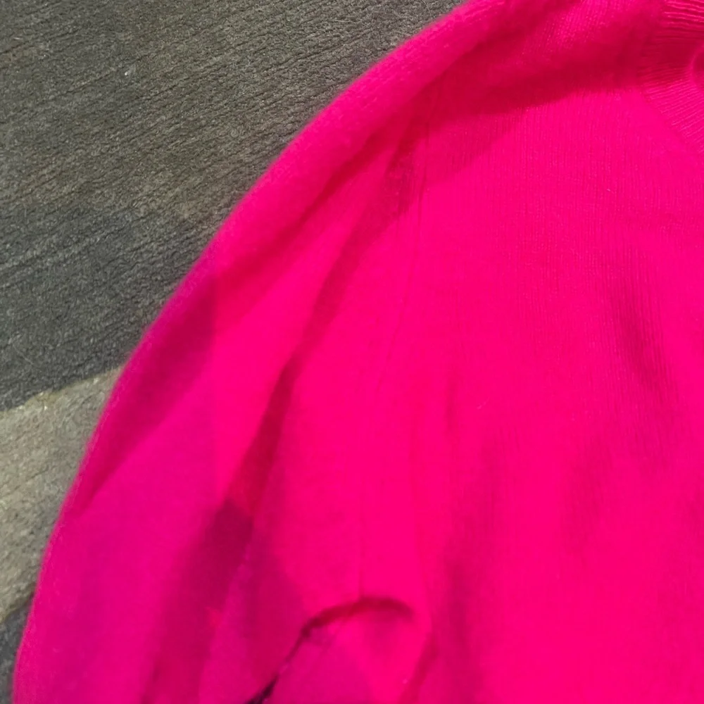 White and Warren cashmere sweater - Picture 3 of 3